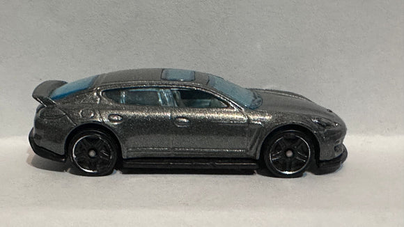 Silver Porsche Panamera 2013 Hot Wheels Diecast Car