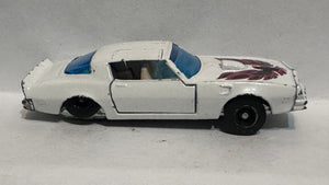 White Pontiac Trans-Am #1060 Yatming Diecast Car