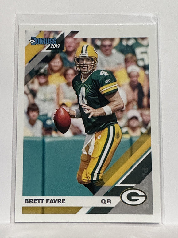 #105 Brett Favre Green Bay Packers 2019 Donruss Football Card