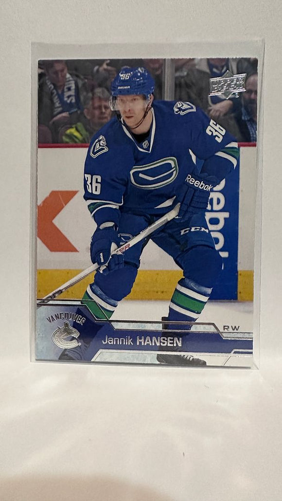 #182 Jannik Hansen Vancouver Canucks 16-17 Upper Deck Series 1 Hockey Card