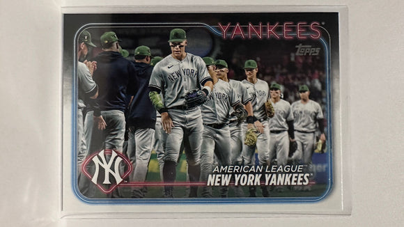 #301 Team Card New York Yankees 2024 Topps Baseball Card