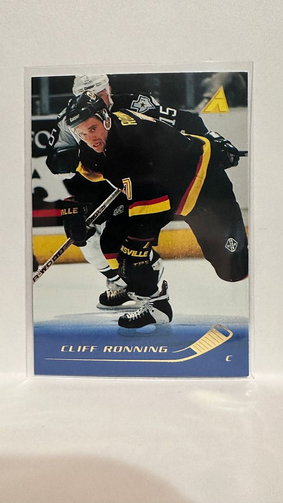 #184 Cliff Ronning Vancouver Canucks 95-96 Pinnacle Hockey Card