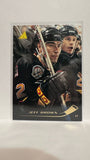 #29 Jeff Brown Vancouver Canucks 95-96 Pinnacle Hockey Card