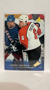 #165 Chris Therien Philadelphia Flyers 95-96 Pinnacle Hockey Card