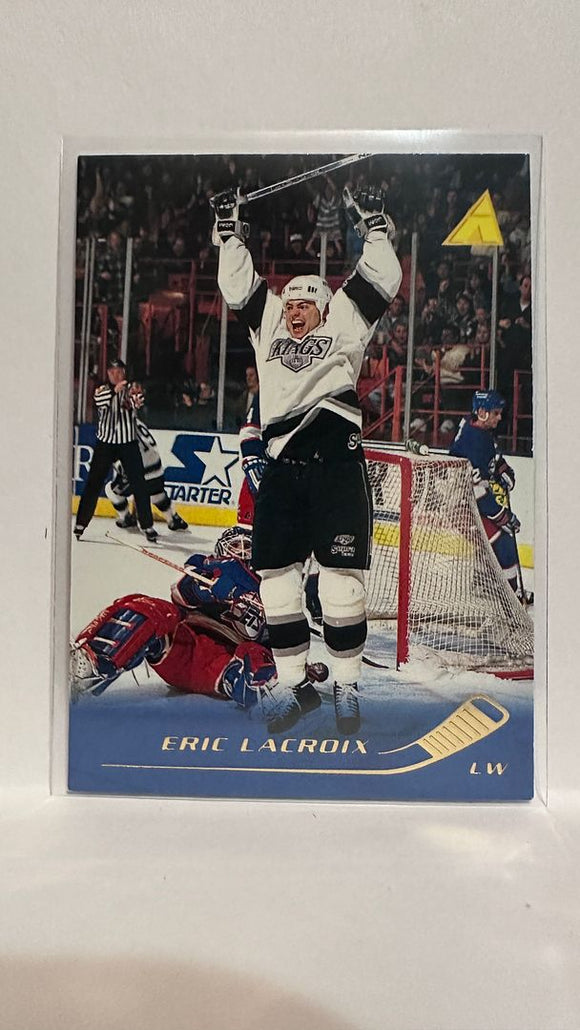 #82 Eric Lacroix Los Angeles Kings 95-96 Pinnacle Hockey Card