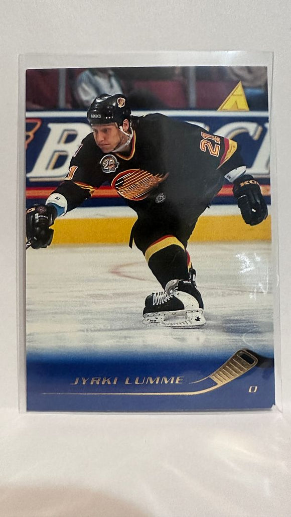 #73 Jyrki Lumme Vancouver Canucks 95-96 Pinnacle Hockey Card