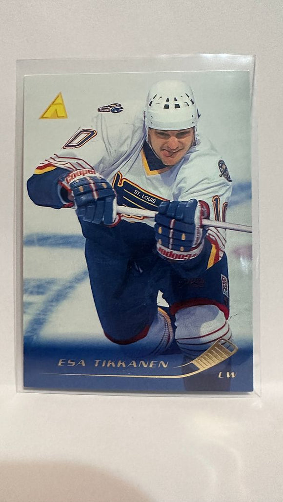 #57 Esa Tikkanen St Louis Blues 95-96 Pinnacle Hockey Card