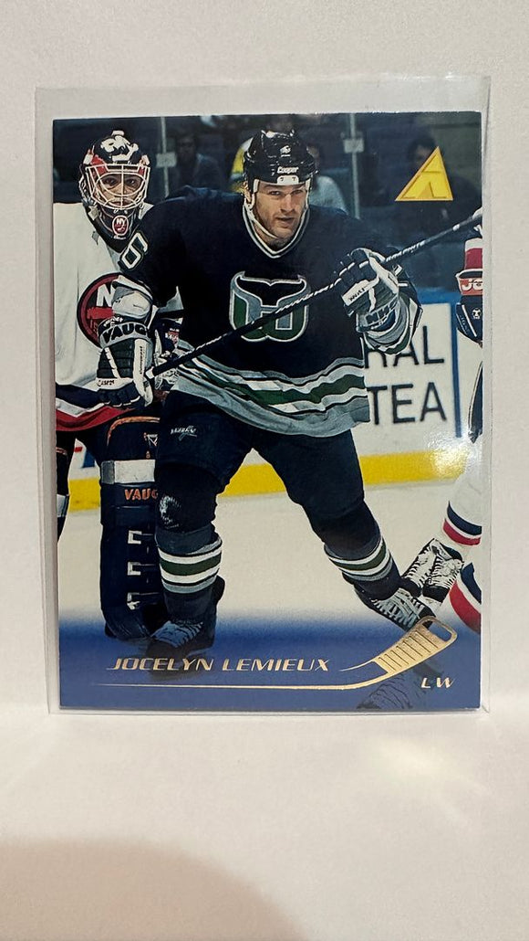 #62 Jocelyn Lemieux Hartford Whalers 95-96 Pinnacle Hockey Card