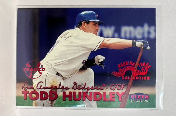 #305W Todd Hundley Warming Track Los Angeles Dodgers 1999 Fleer Tradtion Baseball Card