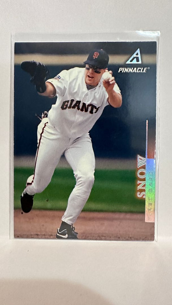 #99 J.T. Snow San Francisco Giants 1997 Pinnacle Baseball Card