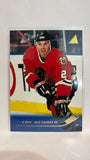 #182 Eric Weinrich Chicago Blackhawks 95-96 Pinnacle Hockey Card