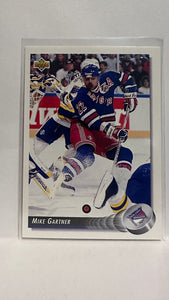 #126 Mike Gartner New York Rangers 92-93 Upper Deck Hockey Card