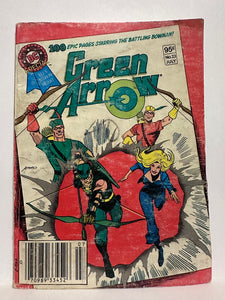 # 23 Green Arrow DC Comics © 1982 Comic Digest Book Paperback