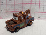 Tow Mater Y1302 ©2012 Disney Pixar CARS Auto Toy