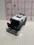 Toronto Maple Leafs Zamboni Hockey NHL 1/50 ©2010 Top Dog Collectables Maisto Auto Toy