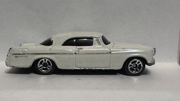 White Chrysler 1956 300B ©2009 Maisto Diecast Car