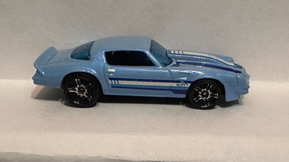 Blue '81 Camaro V5331 2011 Hot Wheels Diecast Car