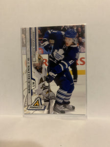 #18 Nikolai Kulemin Toronto Maple Leafs 2011-12 Pinnacle Hockey Card