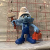 Handy Smurf peyo 2013 Mcdonalds Smurfs Toy Figure Action Figure AA24