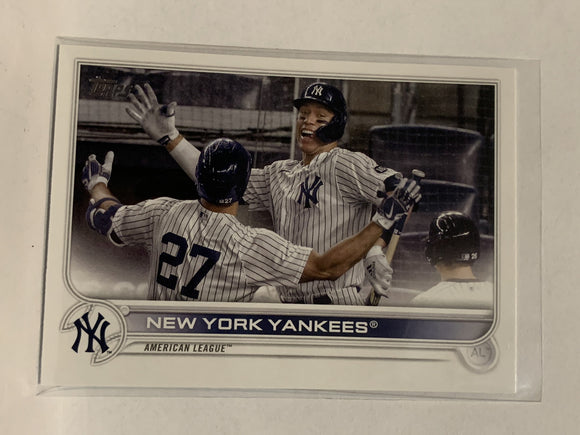 #121 Yankee Stadium New York Yankees 2022 Topps Series 1 Baseball Card MLB