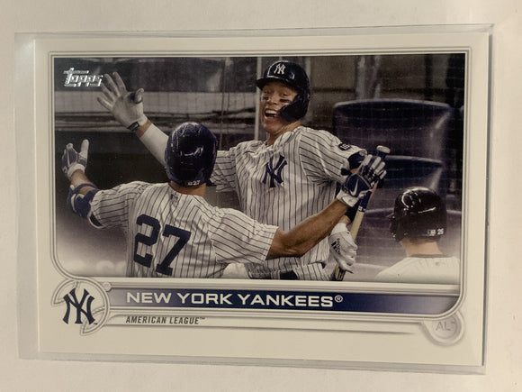 #121 Yankee Stadium New York Yankees 2022 Topps Series 1 Baseball Card MLB