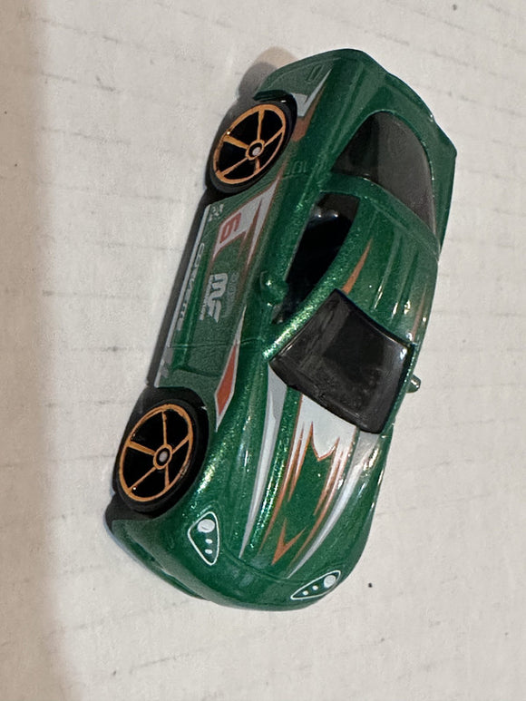 Green 2005 Corvette C2760 2004 Hot Wheels Diecast Car