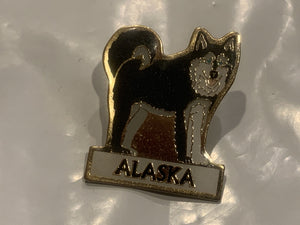 Alaska Husky Dog Lapel Hat Pin EI