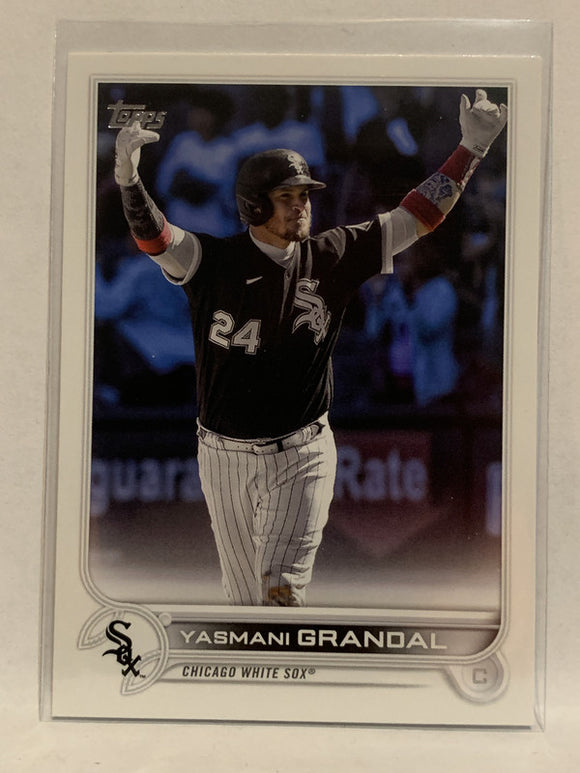 #284 Yasmani Grandal Chicago White Sox 2022 Topps Series One Baseball Card MLB