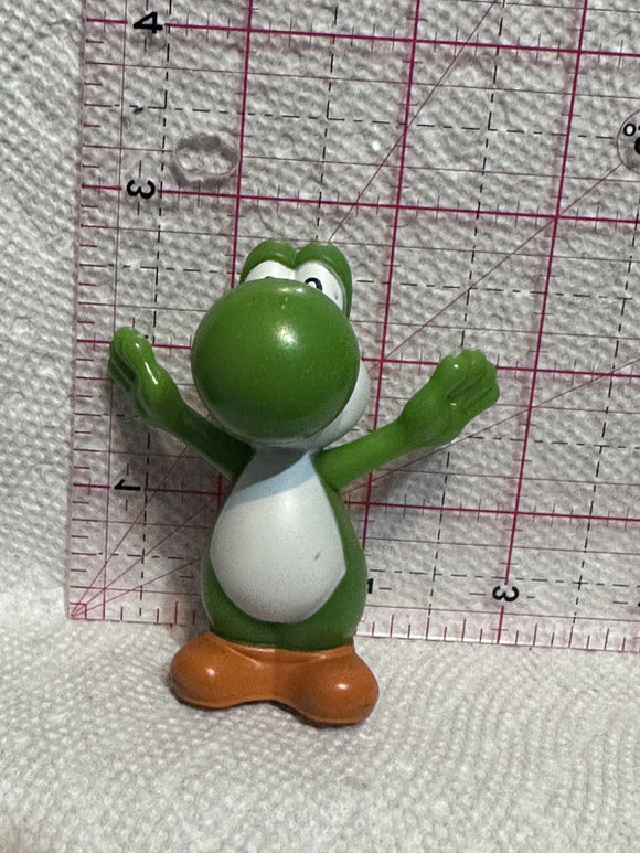 Yoshi Nintendo Super Mario Mcdonalds 2019  Toy Character