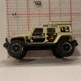 Tan Jeep Wrangler Superl ©2011 Matchbox Diecast Car FF