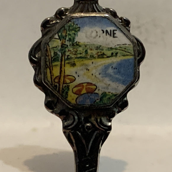 Lorne Beach Collectable Souvenir Spoon BW