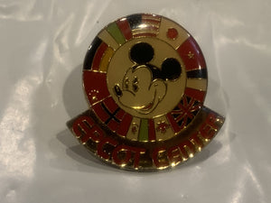 Epcot Center Mickey Mouse International Flags Lapel Hat Pin