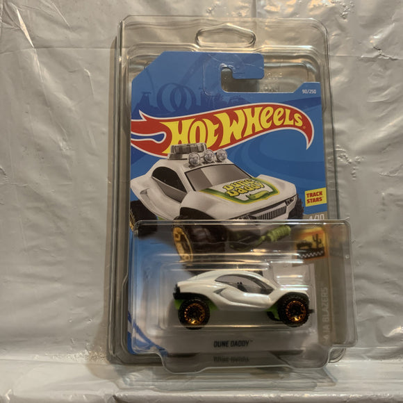 White Dune Daddy Baja Blazers 4/10 Hot Wheels Diecast New B1