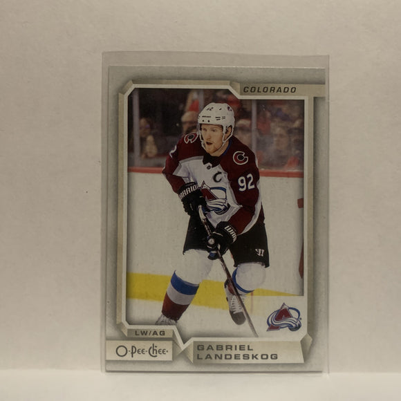 #230 Gabriel Landeskog Colorado Avalanche 2018-19 O-Pee-Chee Hockey Card JP